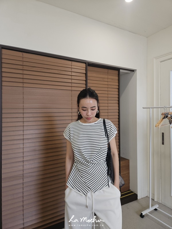 扭結感條紋圓領上衣